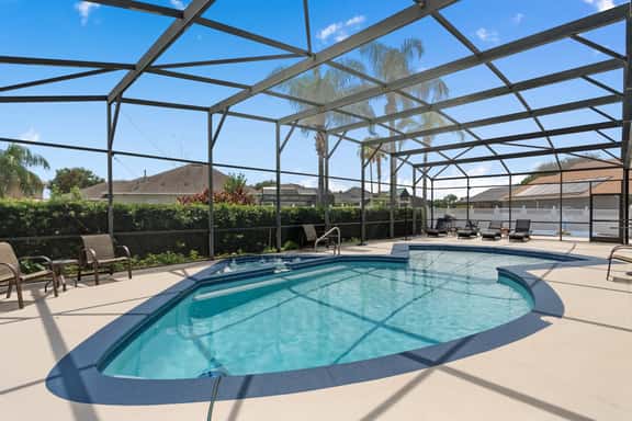 Mickeys Sunrise South Facing Pool Hot Tub Splashpad Theater BBQ - Image 1