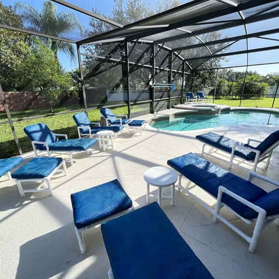 Mickeys Corner Fantastic Huge Private Pool Hot Tub Game RM BBQ - Image 1