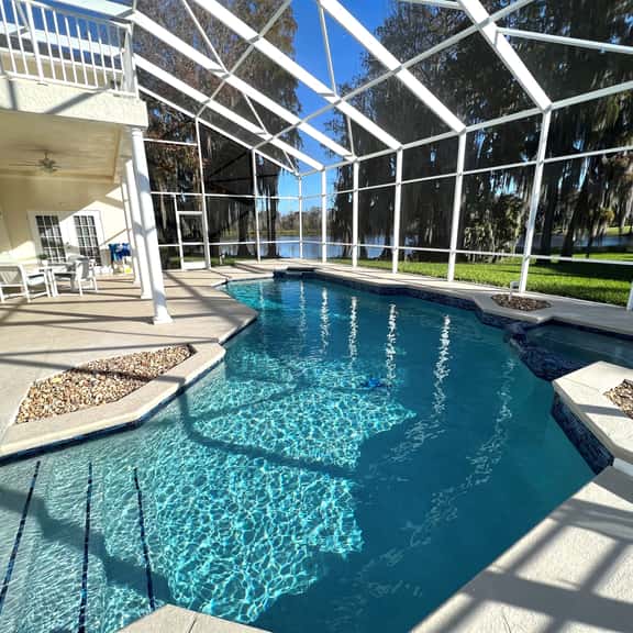 Mickeys Homestead Lakefront Cottage Style South Facing Pool BBQ - Image 1
