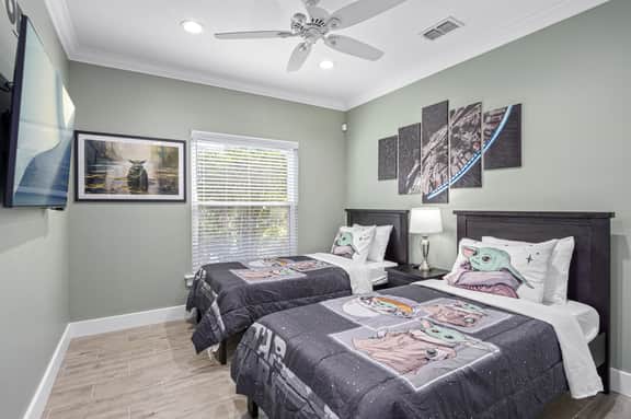 Brand NEW Modern Luxury w/Private Pool Hot Tub BBQ Home Cinema 2 Miles to Disney