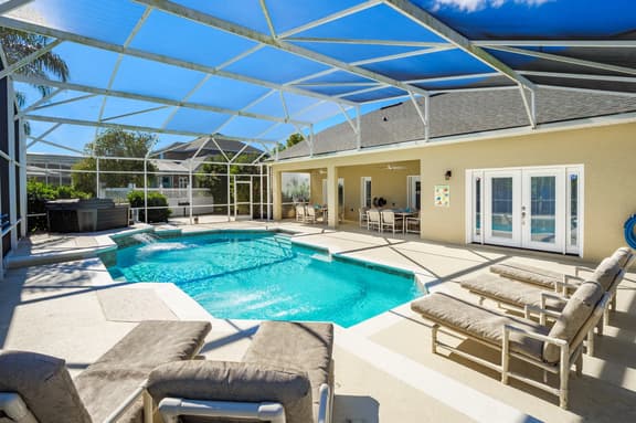 Mickeys Pearl Phenomenal Southeast Pool Hot Tub Game RM BBQ